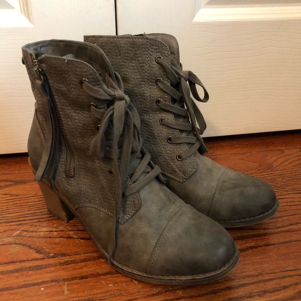 Gray Heeled Lace-Up Boots